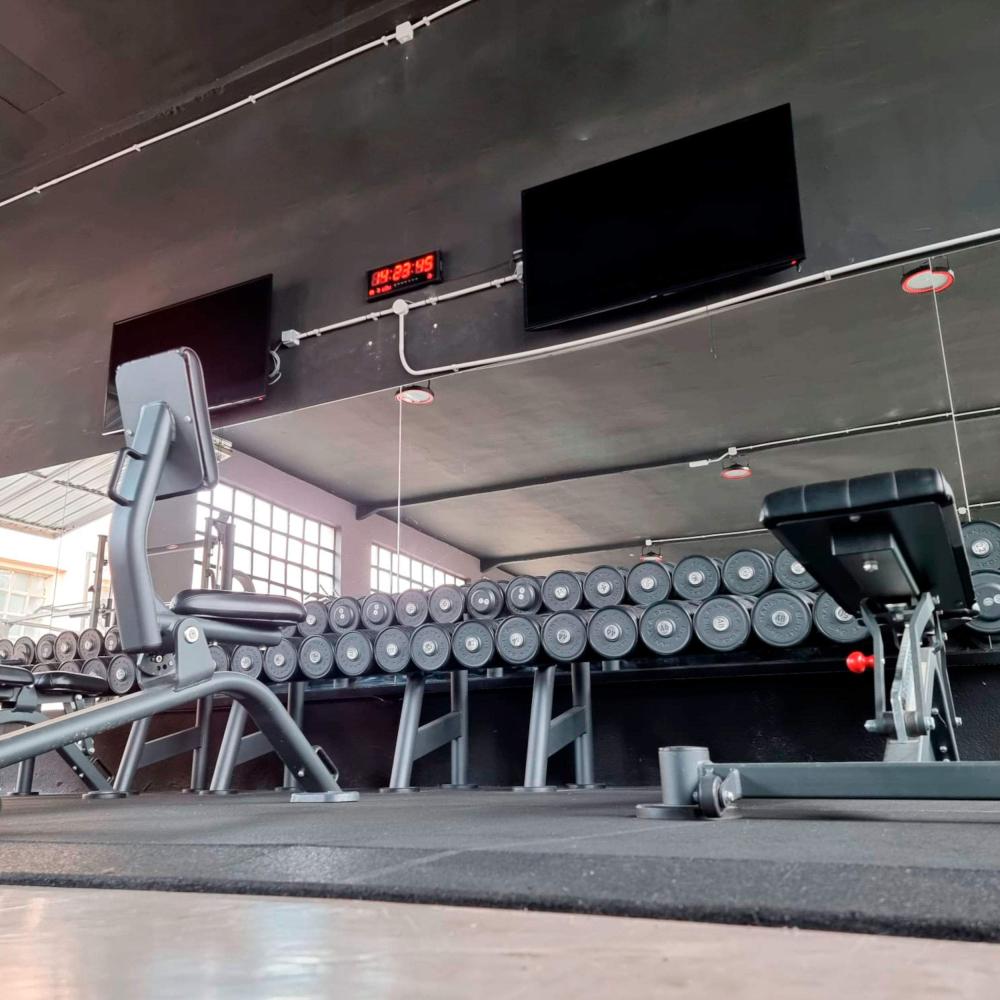 Ud. Baldosa de Caucho Rampa